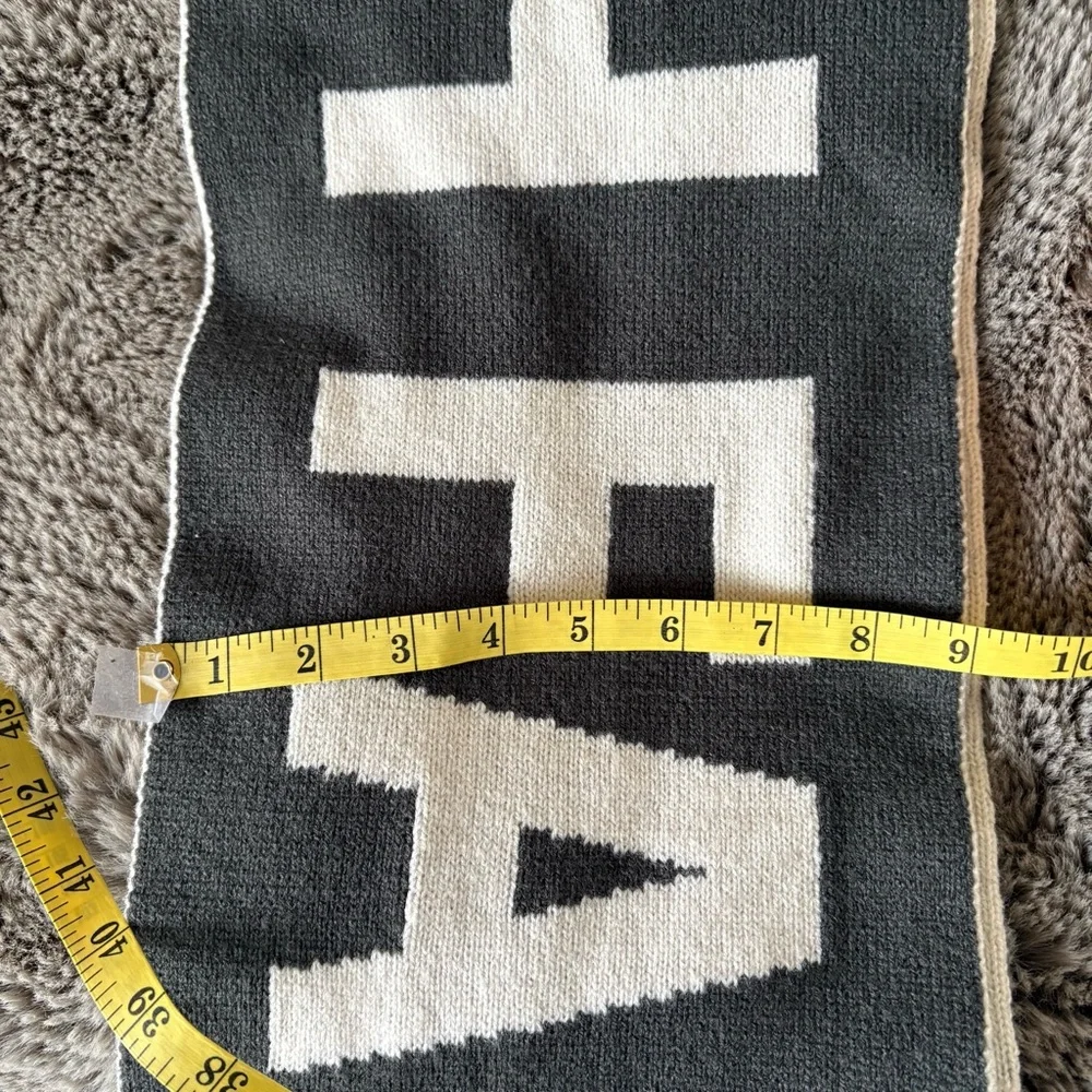 The North Face Black Grey White Logo Scarf‎ Men’s Hiking Wide Preppy Gorpcore - Picture 4 of 5